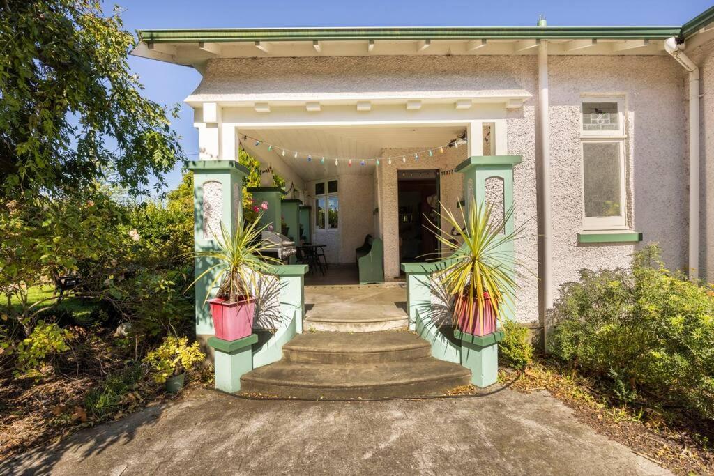 History @ Renall Masterton Exterior photo