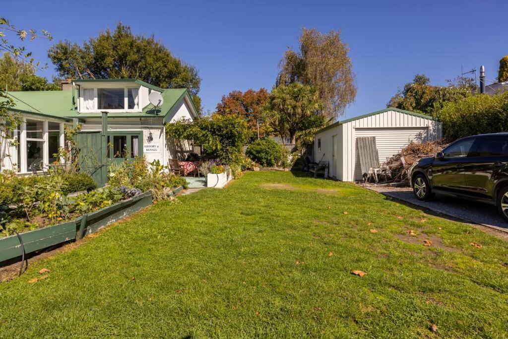 History @ Renall Masterton Exterior photo
