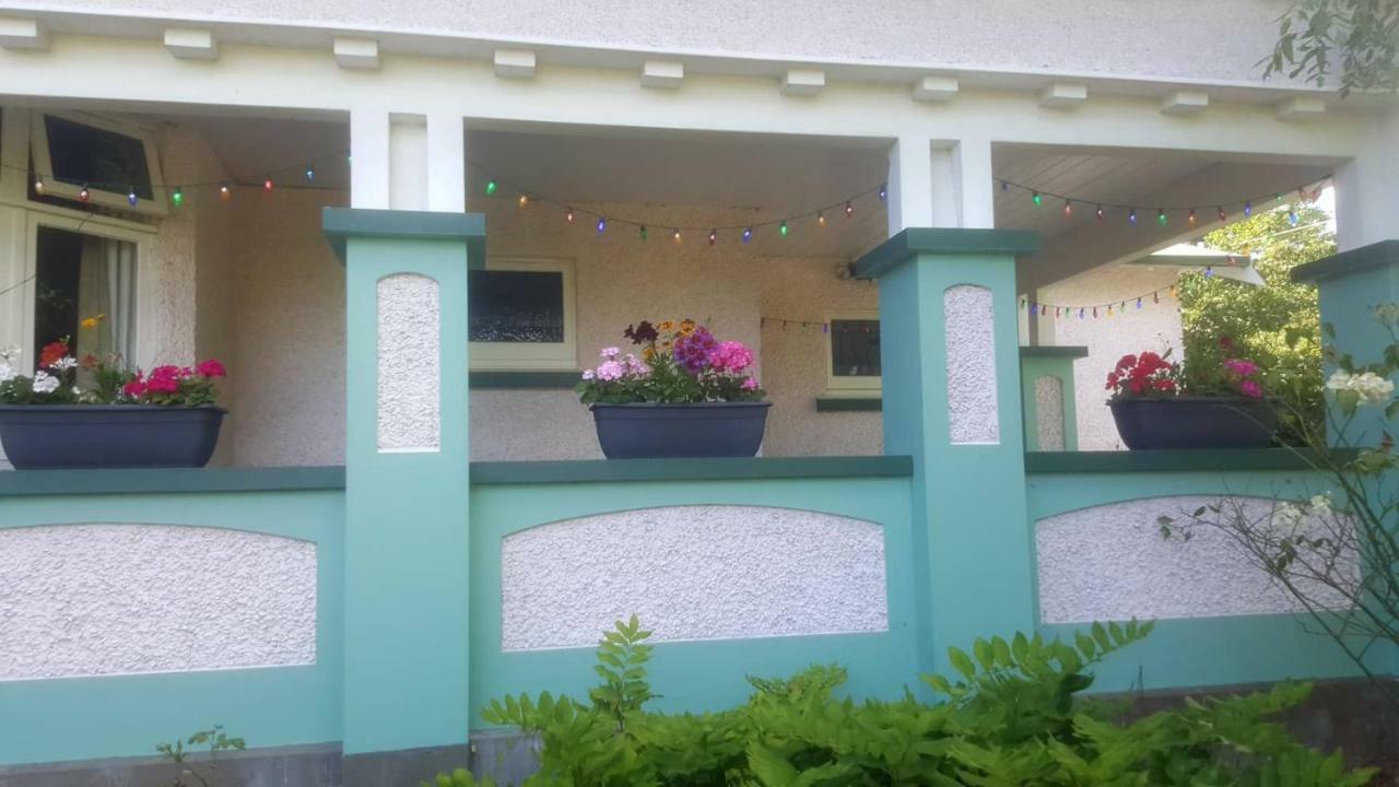 History @ Renall Masterton Exterior photo