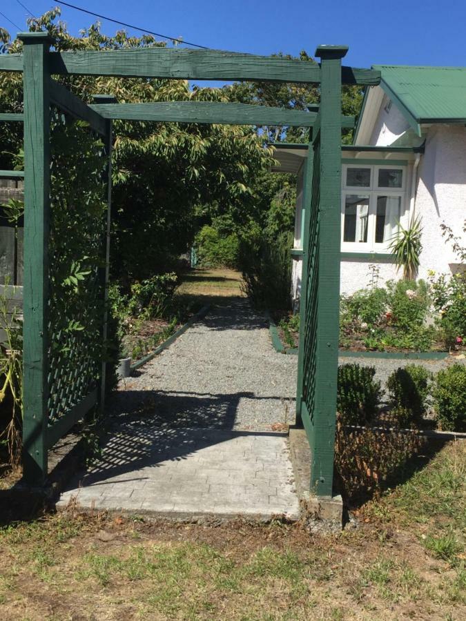 History @ Renall Masterton Exterior photo